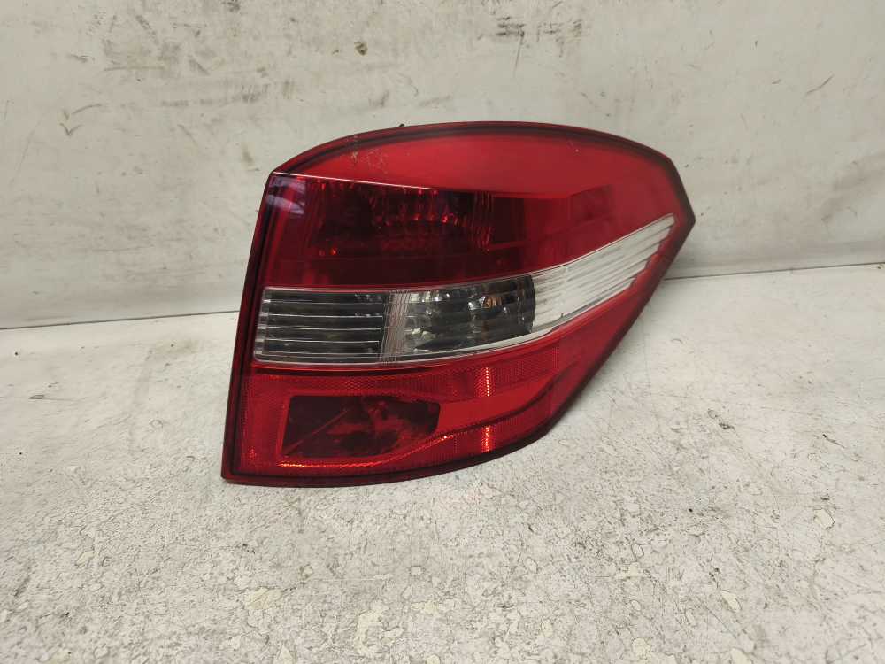 FEU ARRIERE DROIT RENAULT - Vue 1